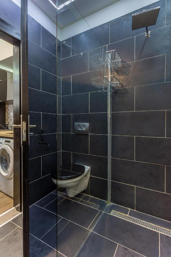 Goldcentral Apartments Akacfa Studios Budapest Luaran gambar