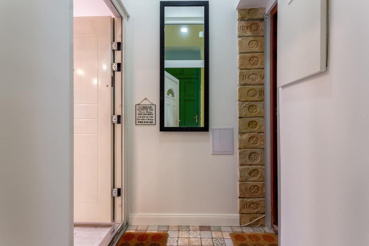 Goldcentral Apartments Akacfa Studios Budapest Luaran gambar